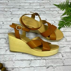 Loft Women’s Cognac Camel Brown Wooden Wedge Sandals Size 7 Bohemian Neutral 90s